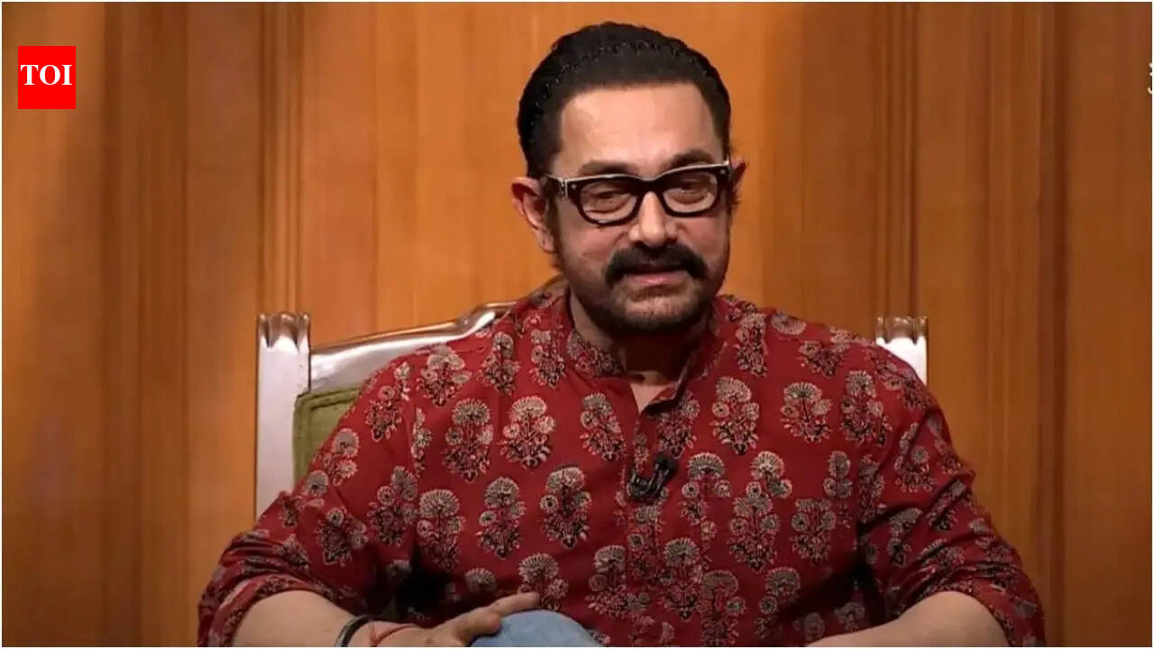 Aamir Khan zasáhl, aby vyřešil spor Ranveera Singha a Farhana Akhtara 'Don 3', odhaluje Ashoke Pandit z FWICE |