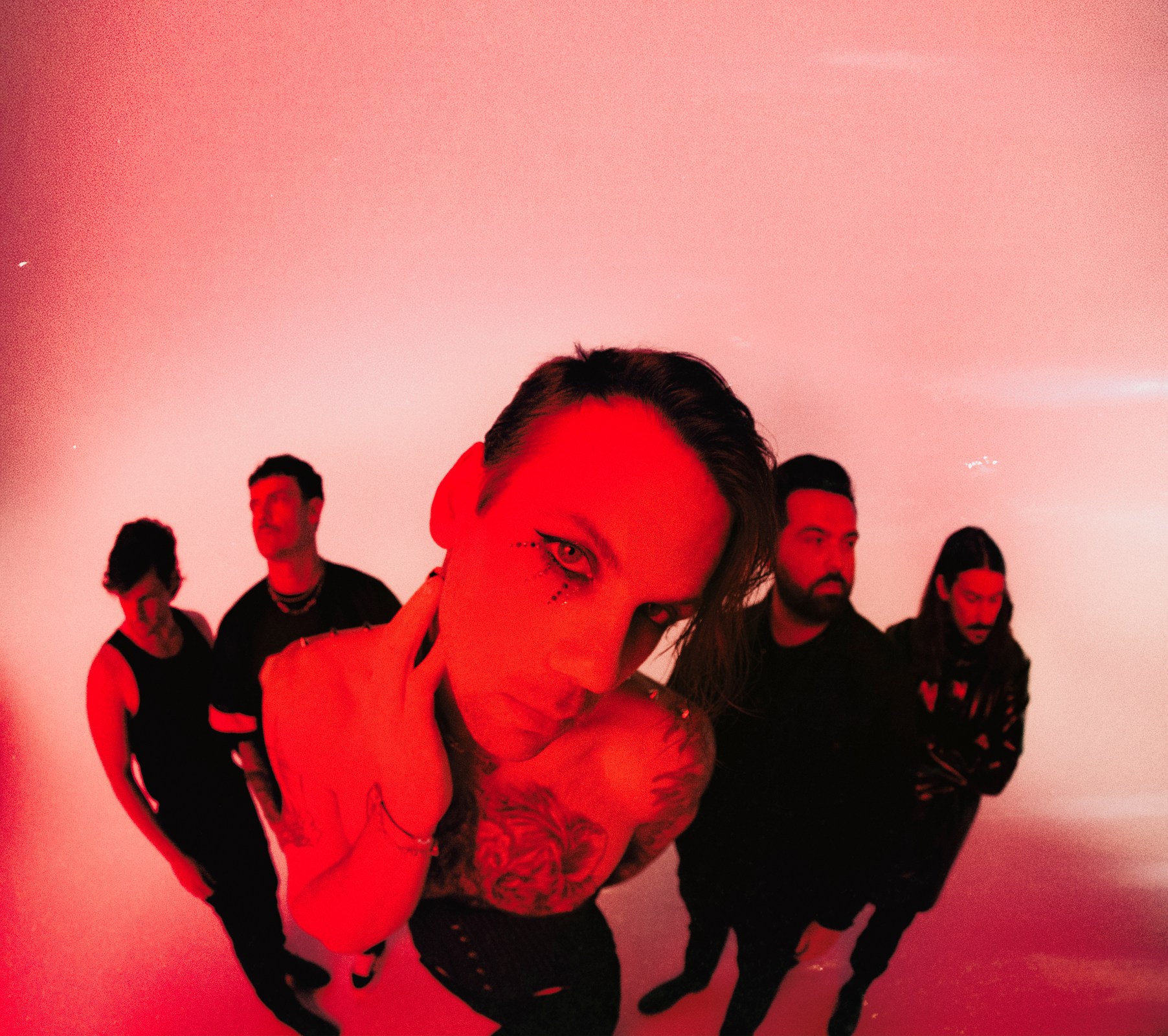 Beartooth vytáhl video jen několik hodin před zveřejněním kvůli sporu o umělce „Lying“ AI