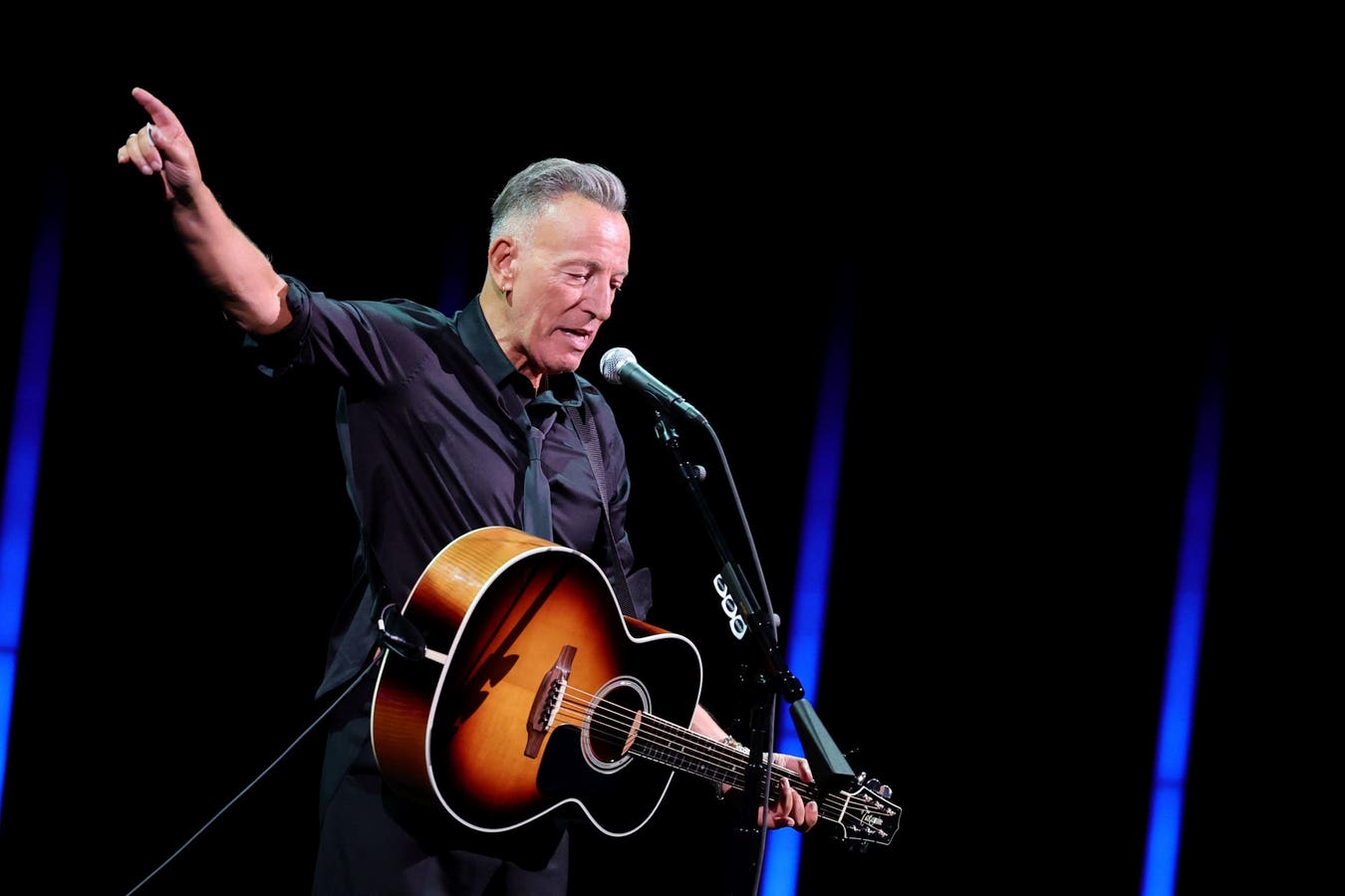 Bruce Springsteen zaznamenal nové 10 nejlepších alb v několika žebříčcích