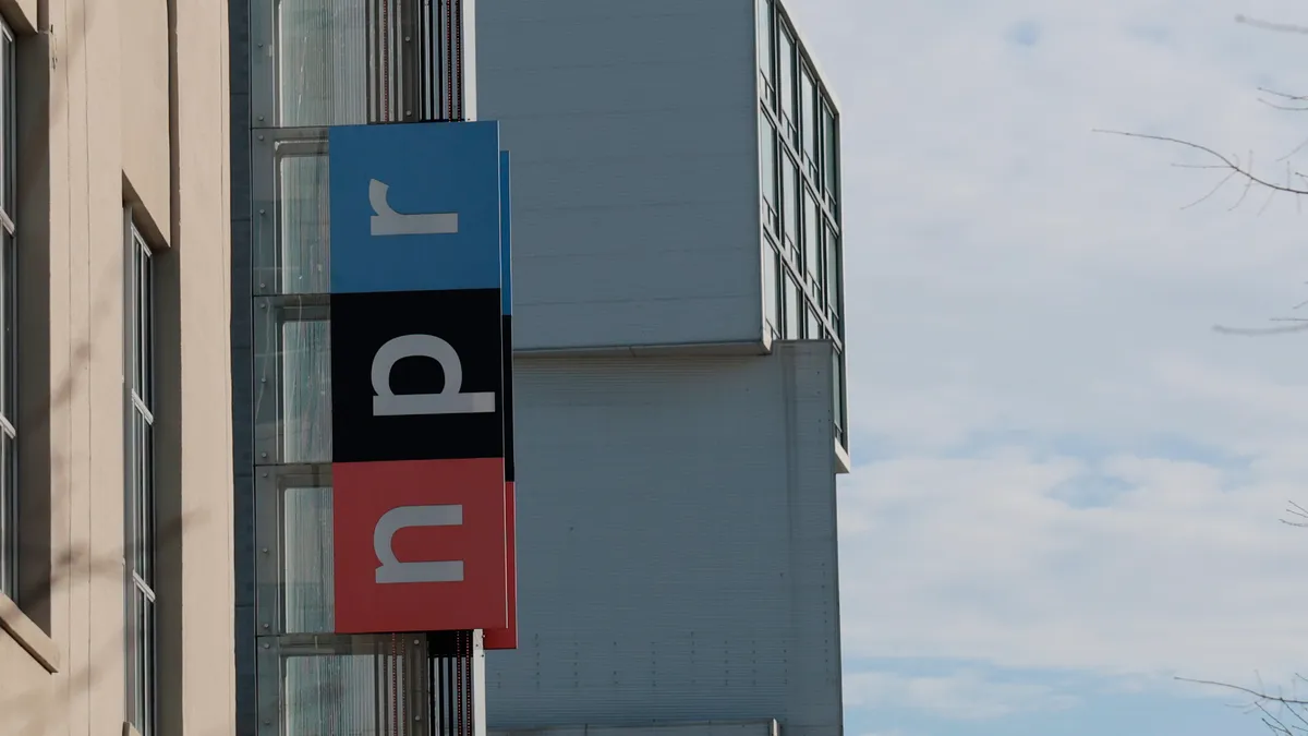 Dohoda s rozhlasovou stanicí rozšiřuje signál NPR do západního, severního hrabství