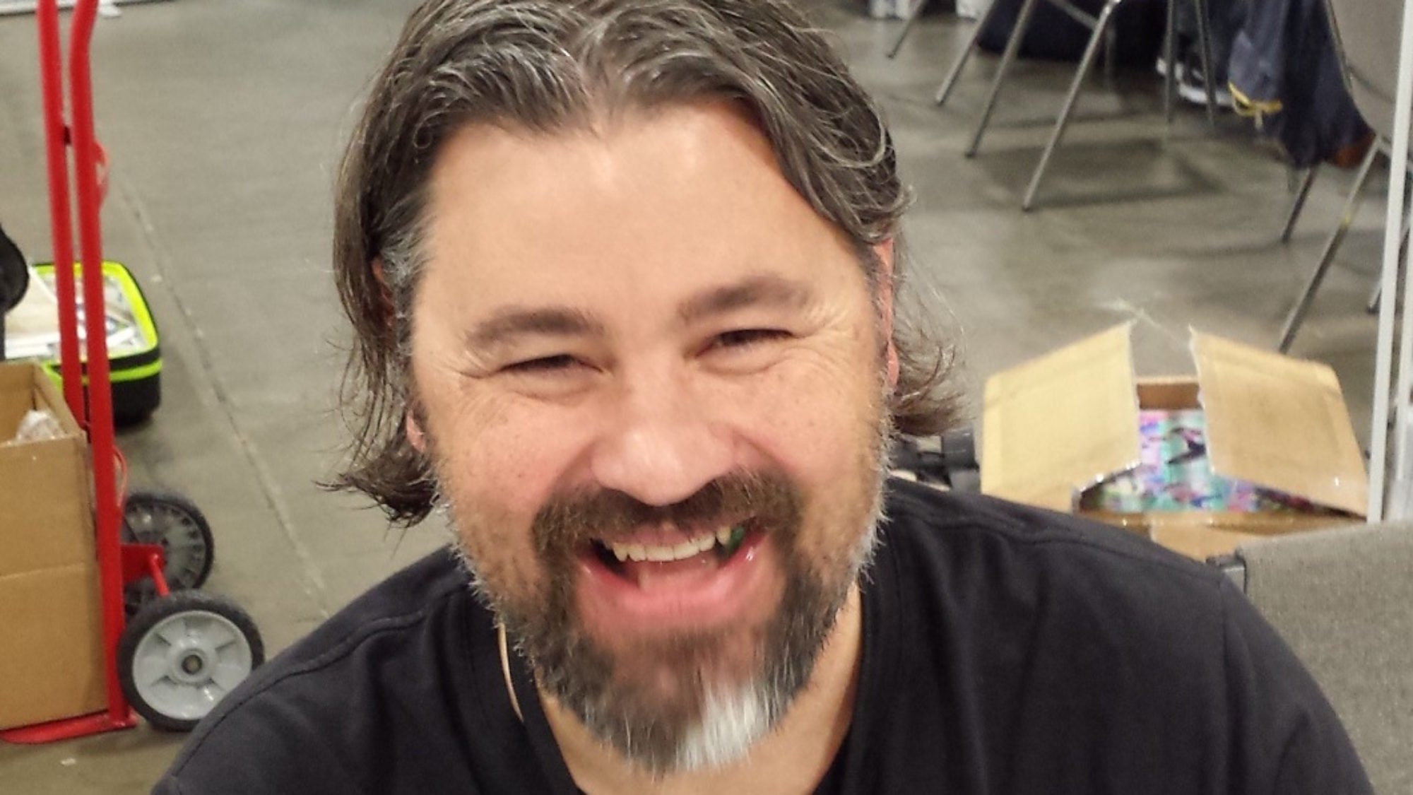 Jonathan Hickman nikdy nenapsal Batmana, ale myslí jako on...