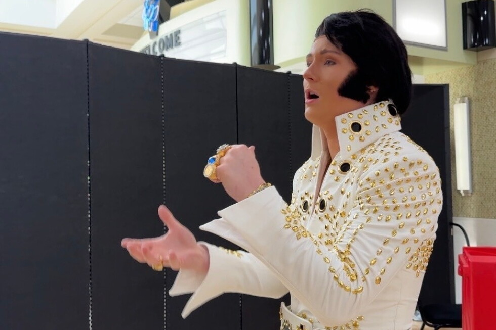 Mladí fanoušci Elvise udržují jeho odkaz naživu na festivalu Tupelo Elvis