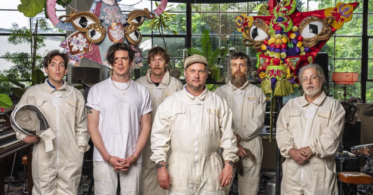 Modest Mouse se zabývá smrtí a vdechuje život novému albu, které je „vlastně naše“