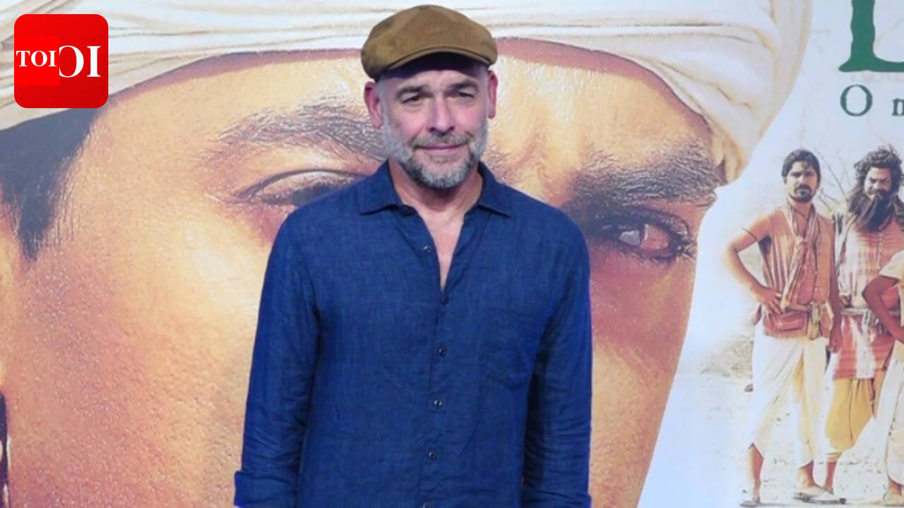 Paul Blackthorne: „Byl jsem šťastný, že jsem ukázal prstem na British Raj“; připomíná závazek Aamira Khana ohledně Lagaanu | Novinky z hindského filmu