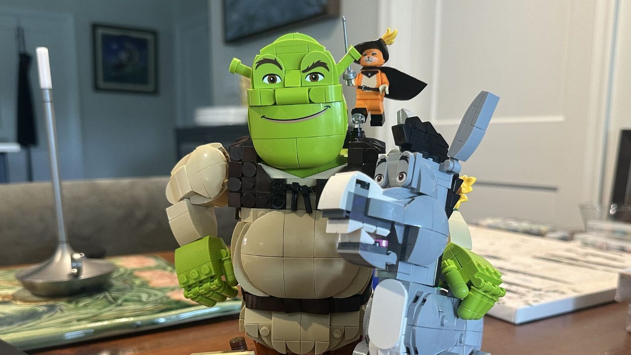 Recenze LEGO Shrek, Osel a Kocour v botách
