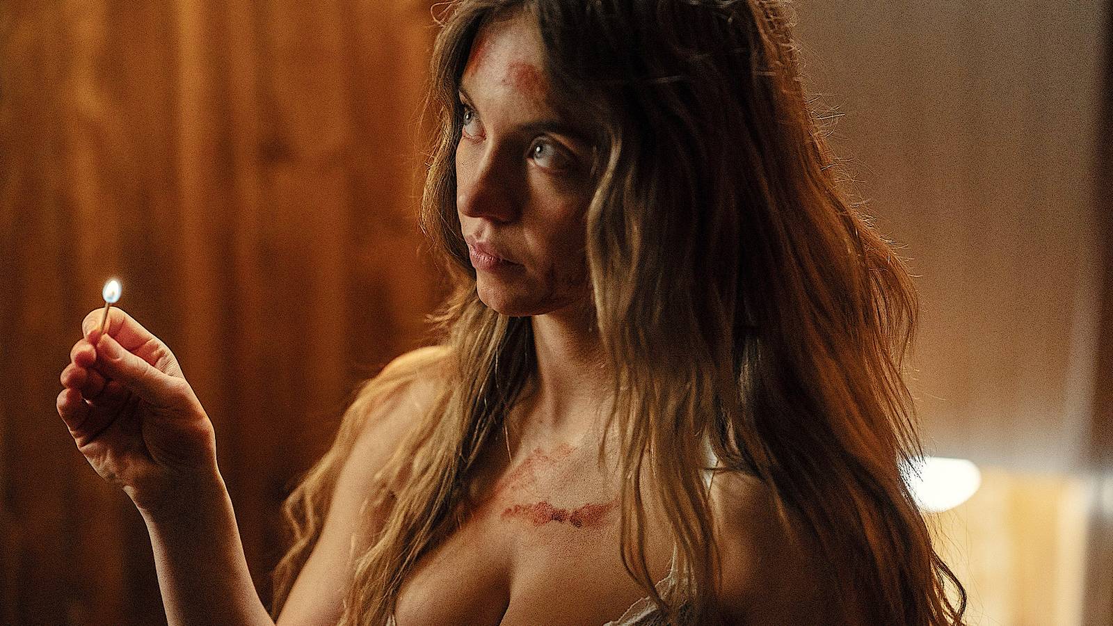 Sydney Sweeney v hlavní roli v novém zpracování hororové klasiky „Sleepy Hollow“