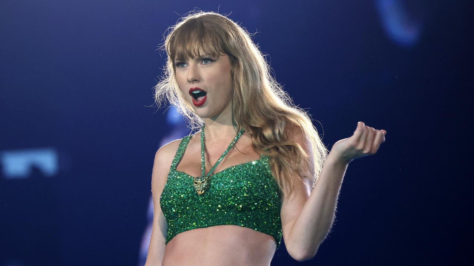 Taylor Swift se stává prvním umělcem, který řídil grafový výkon
