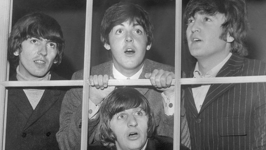 The Beatles Hit Johna Lennona s názvem „Meaningless“, což vyvolalo jejich rozpad