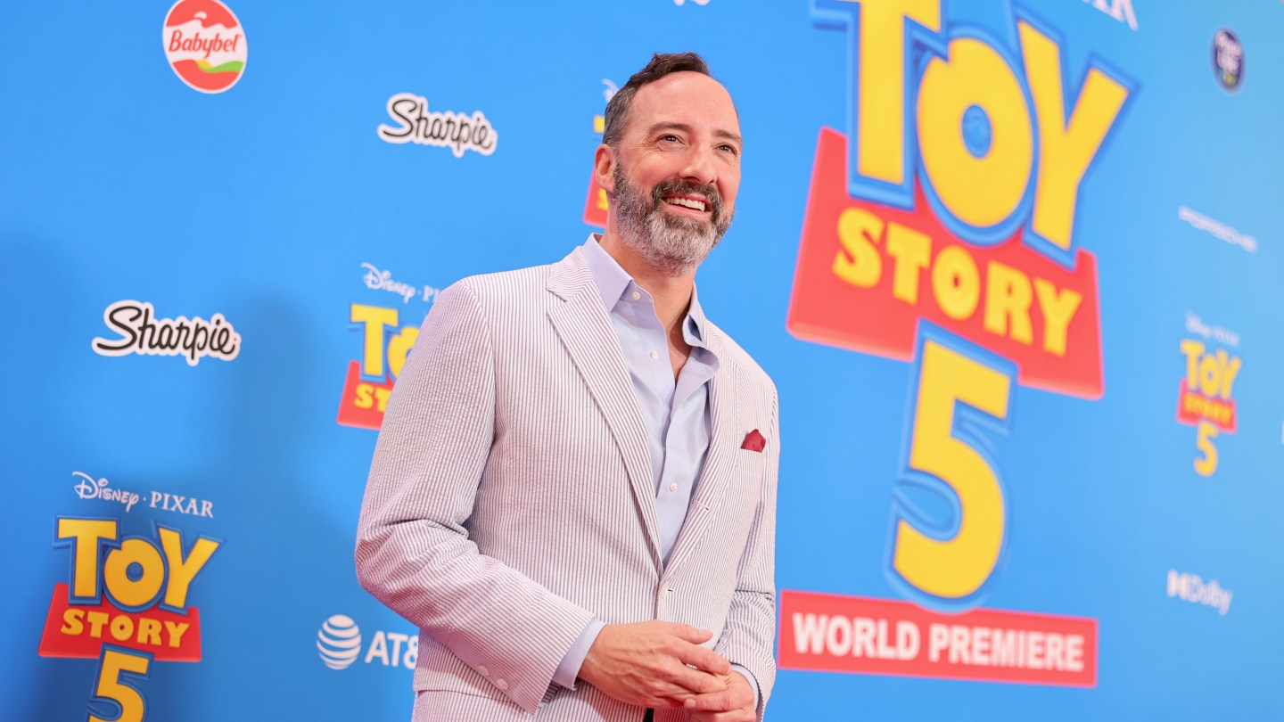 Tony Hale na Forky, Toy Story 5 a Vstup do vesmíru Nancy Meyers