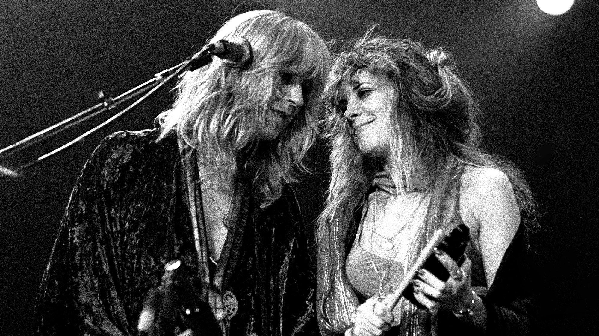 V tento den v roce 1977 byl Fleetwood Mac jediný čas na prvním místě s písní, která se po desetiletích stala virální senzací