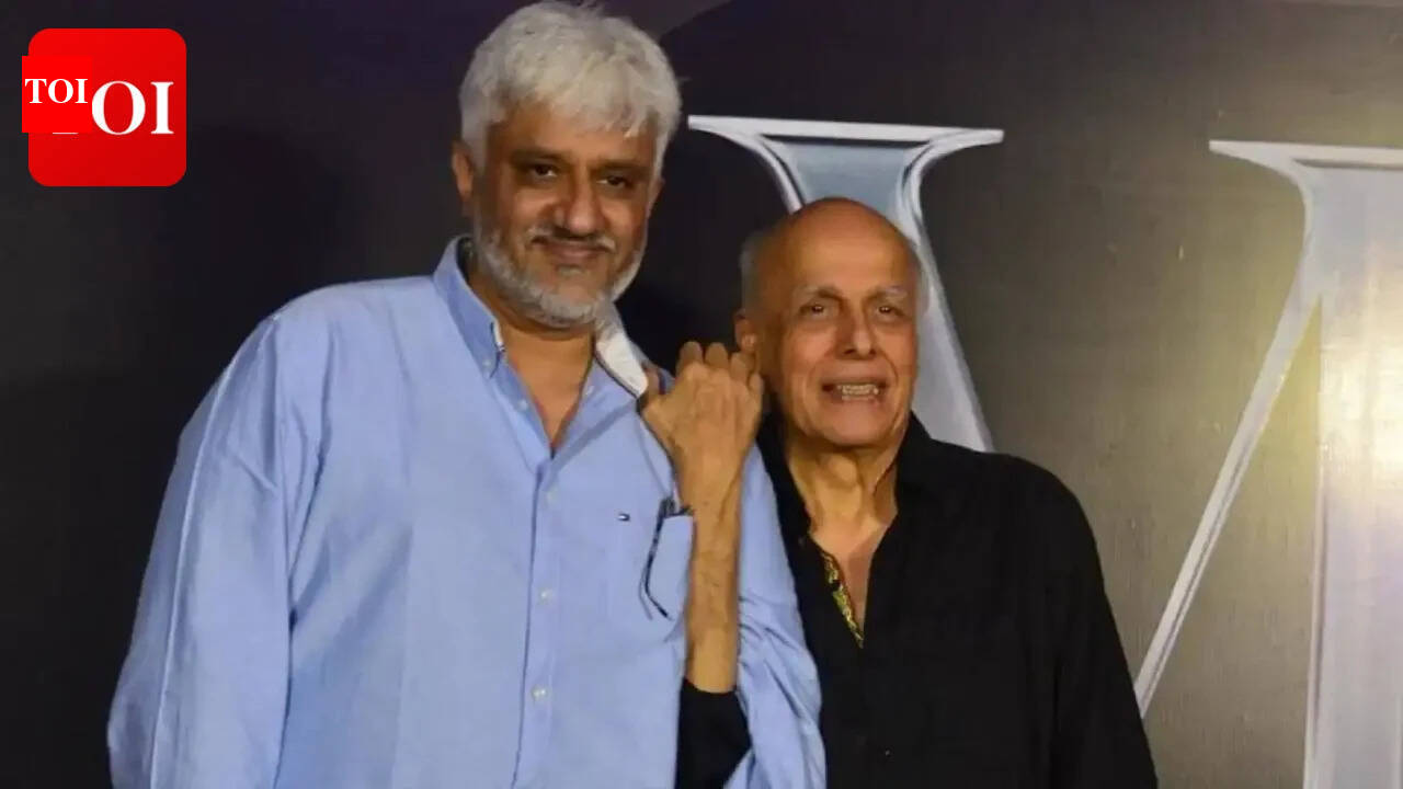 Vikram Bhatt prolomil mlčení o tom, že Mahesh Bhatt ho nehájil během pobytu ve vězení v případě podvodu ve výši 30 milionů rupií: „Možná mi pomáhal“ |