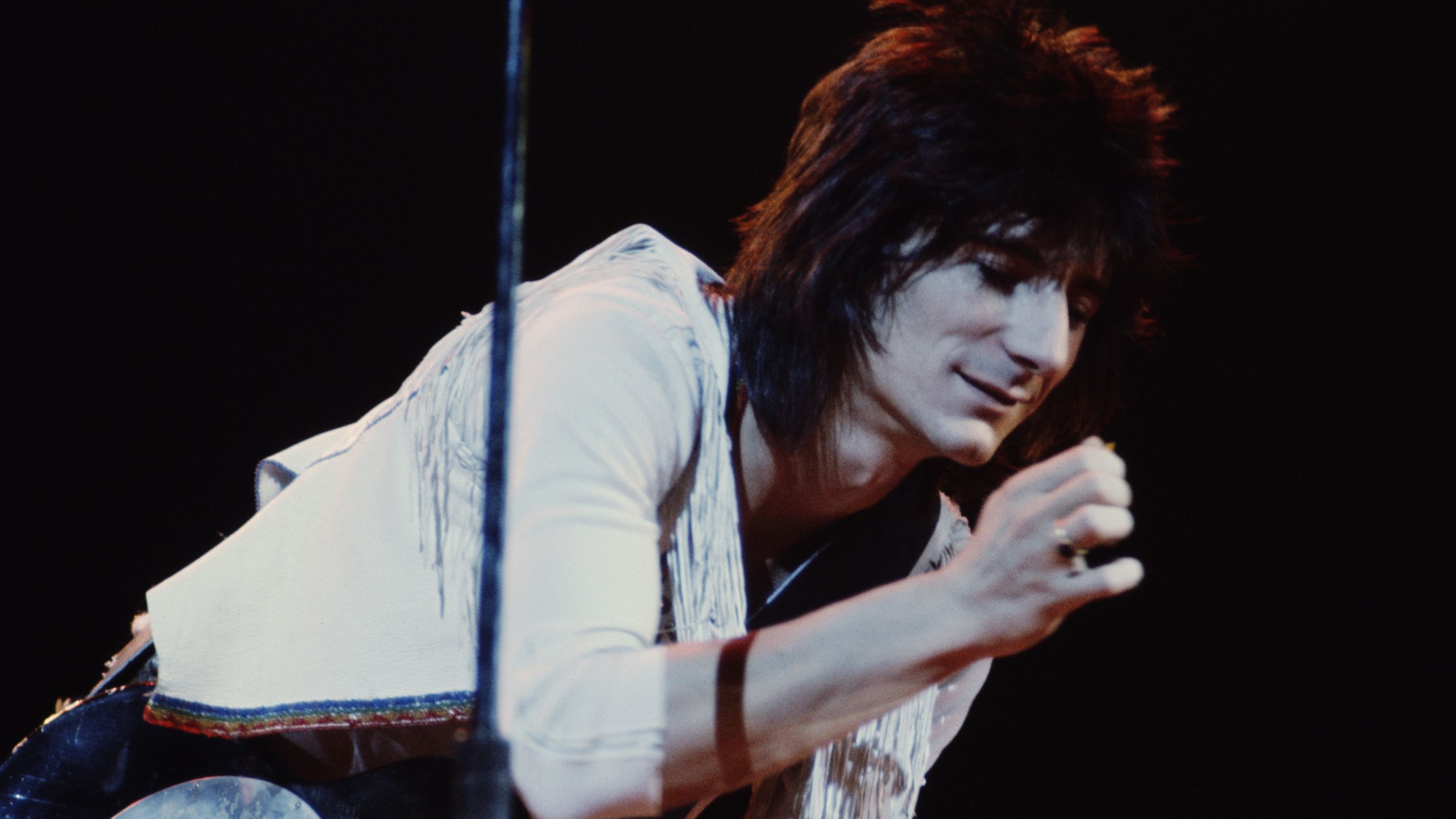 „Jsme na něm jen já a Mick a David Bowie a Willie Weeks a Kenney Jones – základní skladba“: Ronnie Wood v první písni Stones, kterou pomáhal vytvořit – předtím, než byl v kapele